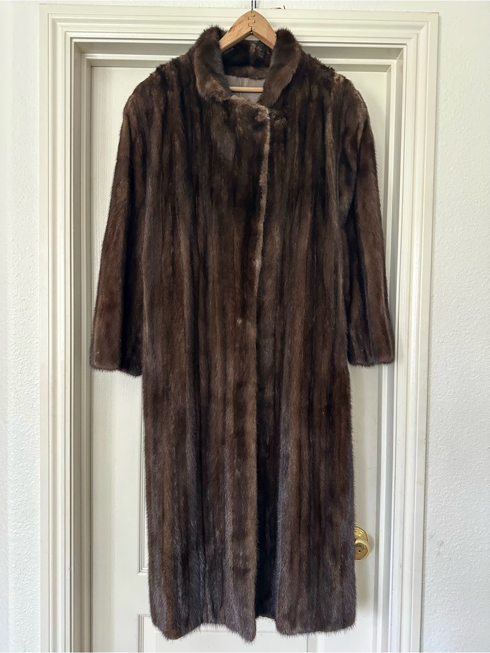STUNNING Dark Mahogany Brown Full Length Fur Coat Mint Condition Size 8